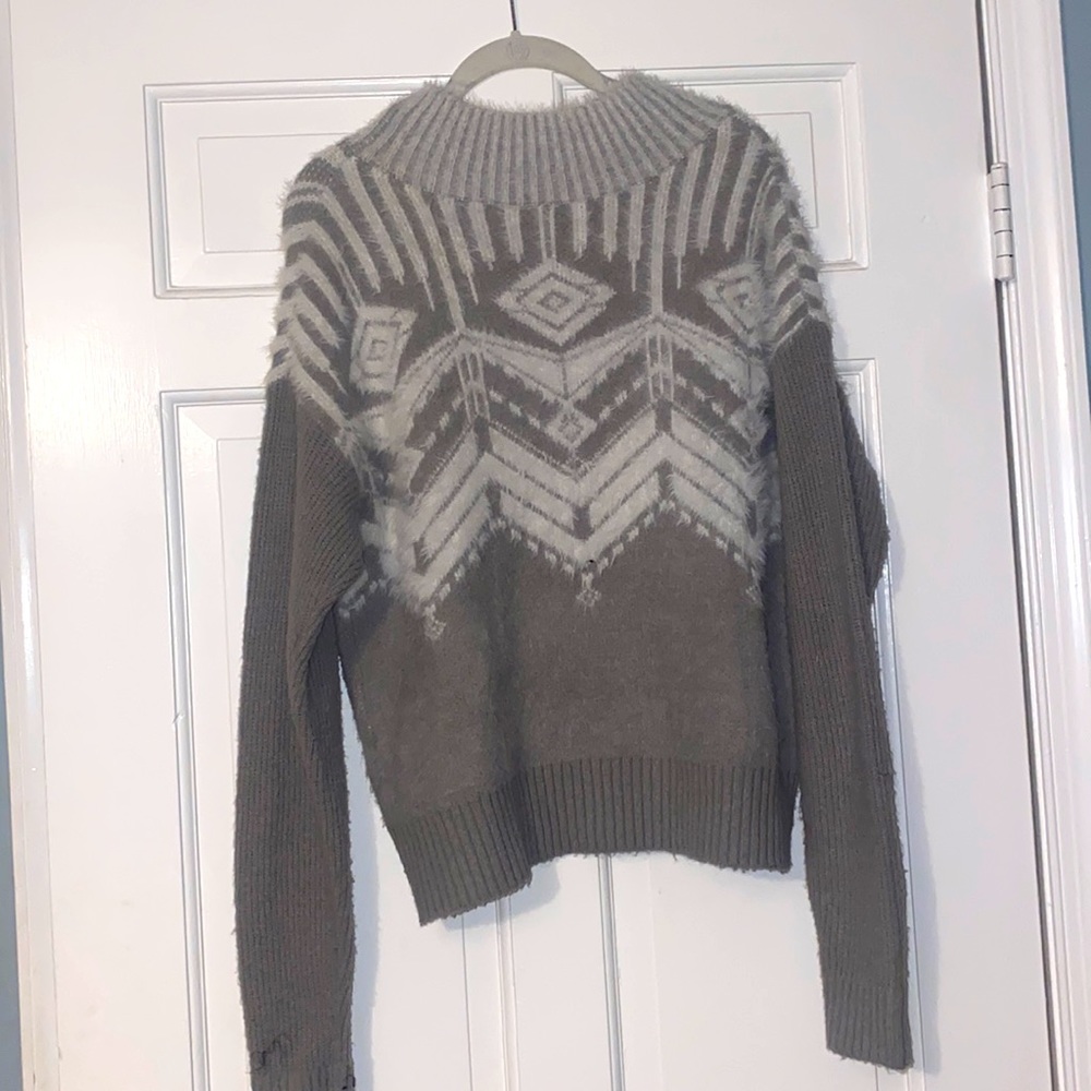 Grey and white pattern turtleneck sweater